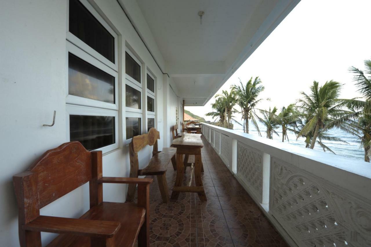 Batanes Seaside Lodge & Restaurant Basco Exterior photo